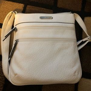 Jaclyn Smith White Crossbody/Shoulder Purse